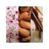 Kép 4/4 - WoodWick® Cherry Blossom & Vanilla nagy üveggyertya 610g