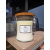 Kép 1/2 - WoodWick® White Teak közepes üveggyertya esztétikai hibás termék