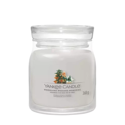 Yankee Candle® WOODLAND WEEKEND MEMORIES KÖZEPES ÜVEGGYERTYA 368g