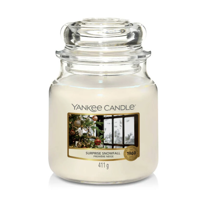 Yankee Candle® Surprise Snowfall közepes üveggyertya