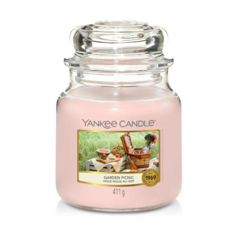 Yankee Candle® Garden Picnic közepes üveggyertya