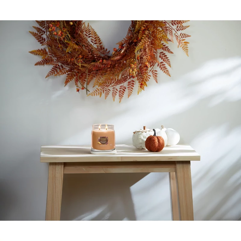 Yankee Candle® GOLDEN PUMPKIN közepes üveggyertya 368g