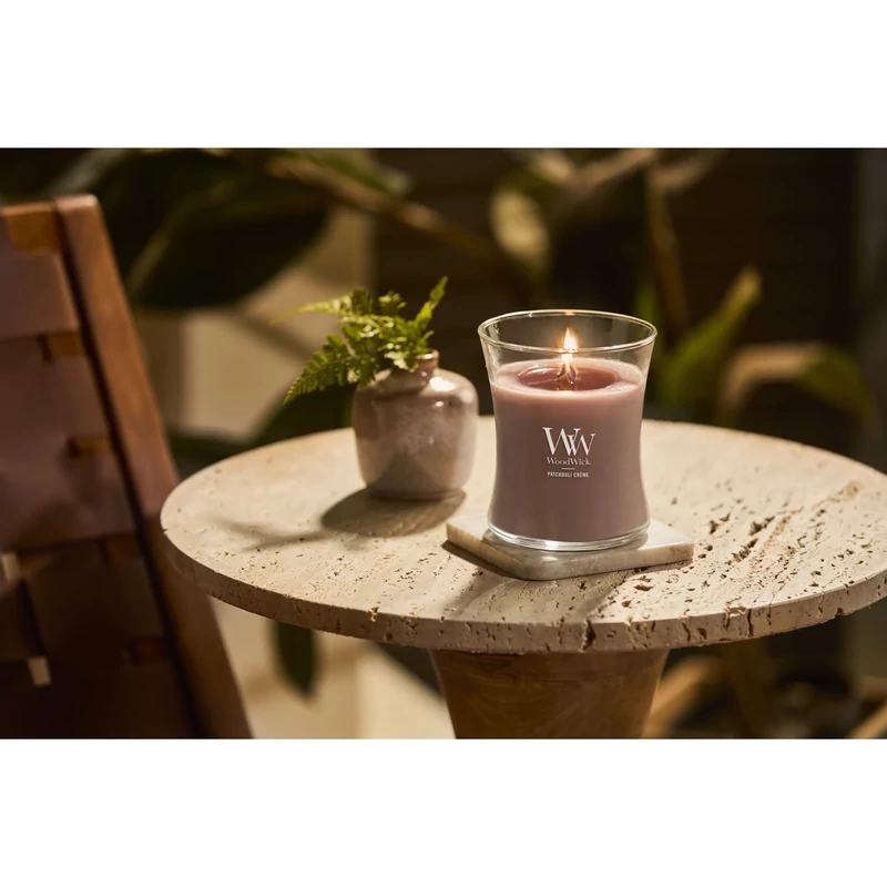 WoodWick®  Patchouli Créme közepes üveggyertya 275g