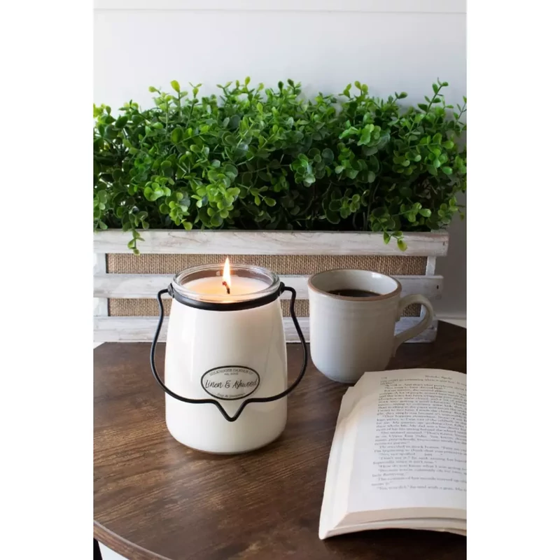 Milkhouse Candle® Linen & Ashwood Creamery nagy üveggyertya