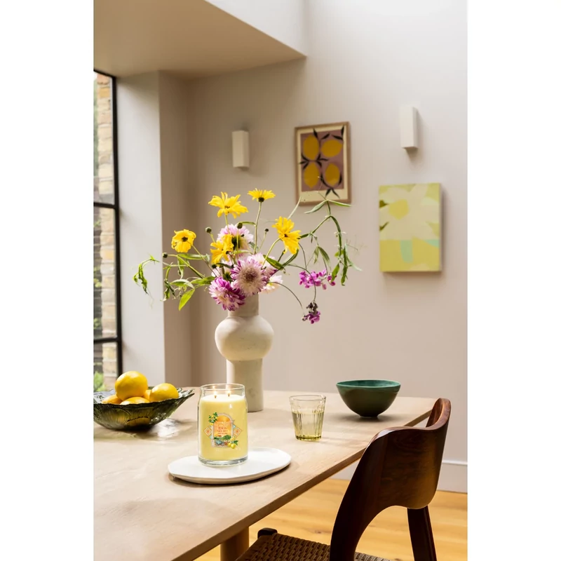 Yankee Candle® Lemon Gelato Signature nagy üveggyertya 567g