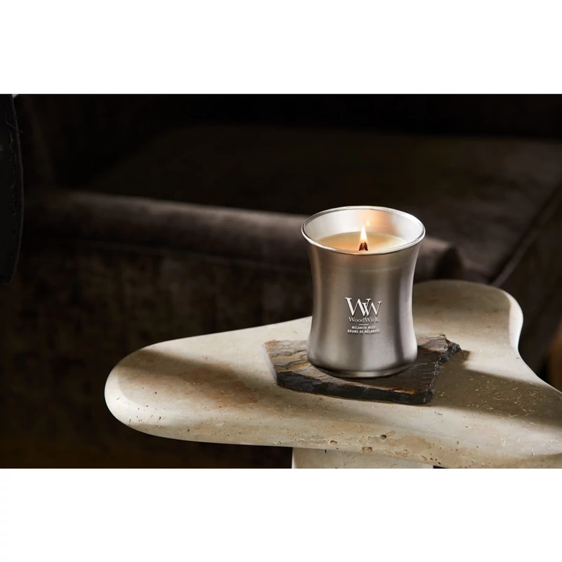 WoodWick® Melanite Mist közepes üveggyertya 275g