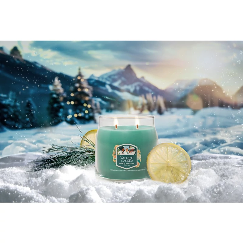 Yankee Candle® HOLIDAY WINTERFEST  közepes üveggyertya 368g