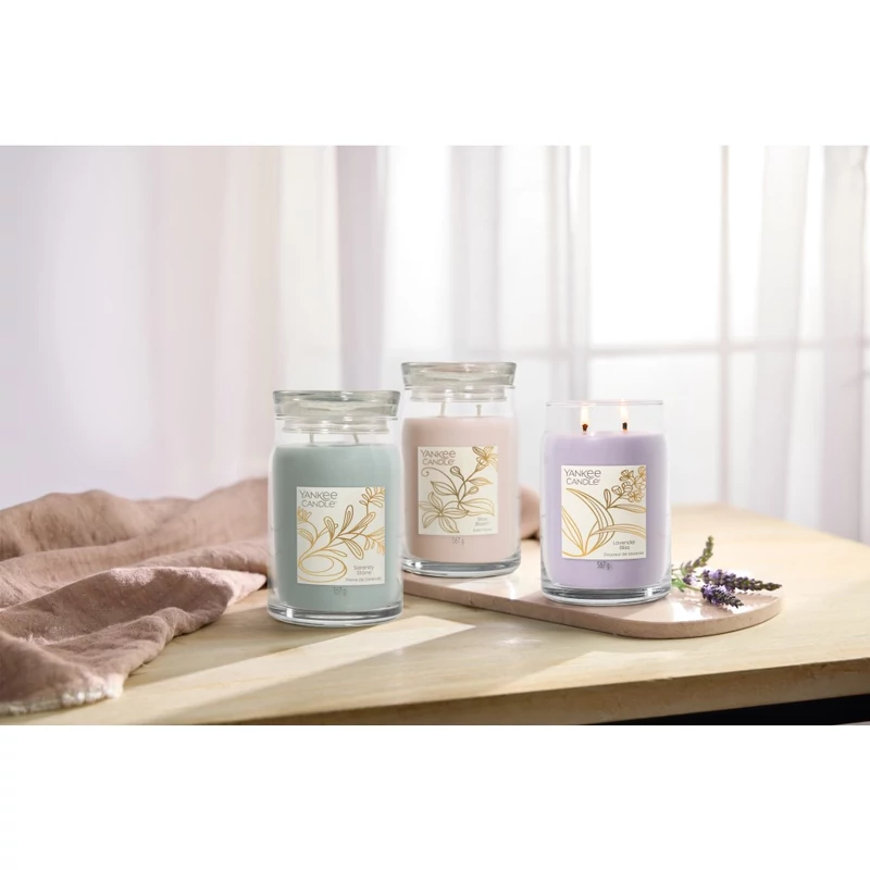 Yankee Candle® SLOW BLOOM nagy üveggyertya 567g
