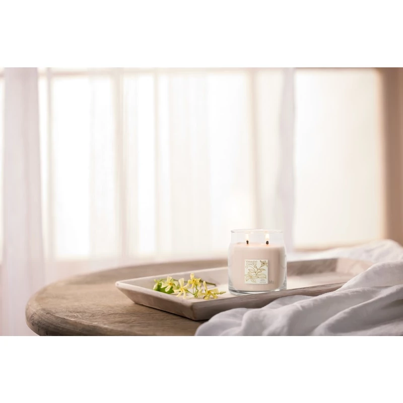 Yankee Candle® SLOW BLOOM közepes üveggyertya 368g