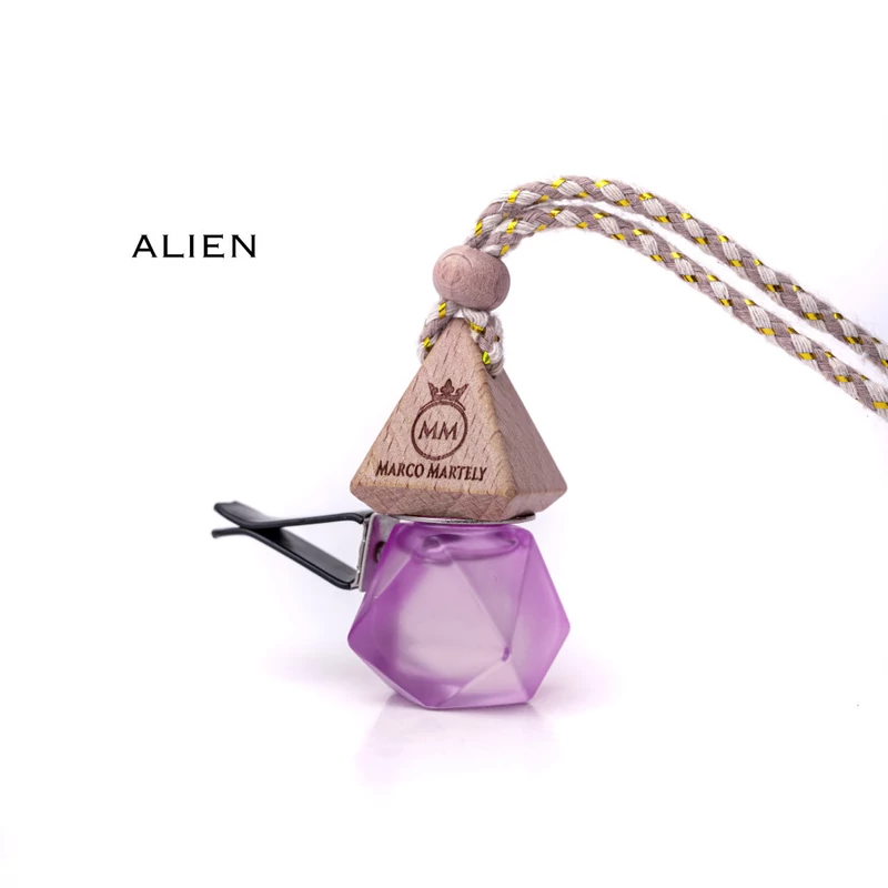 Marco Martely Luxury Alien - NŐI AUTÓILLATOSÍTÓ PARFÜM