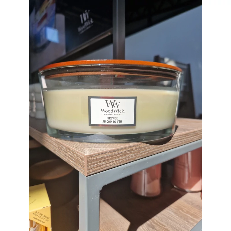 WoodWick® Fireside hajógyertya esztétikai hibás termék