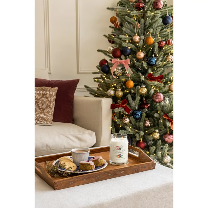Yankee Candle® London Christmas Tea nagy üveggyertya 567g
