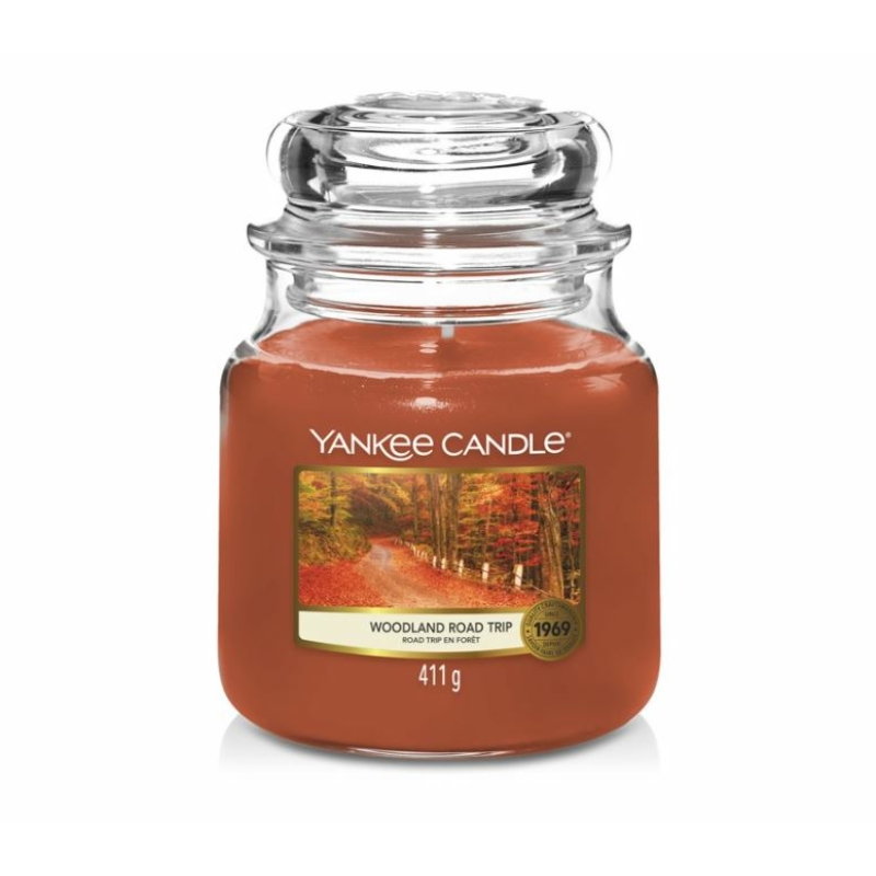 Yankee Candle® Woodland Road Trip közepes üveggyertya