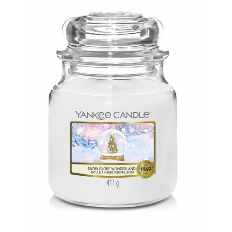 Yankee Candle® Snow Globe Wonderland közepes üveggyertya