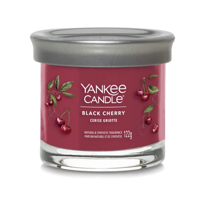 Yankee Candle® Black Cherry Tumbler kis üveggyertya 122g