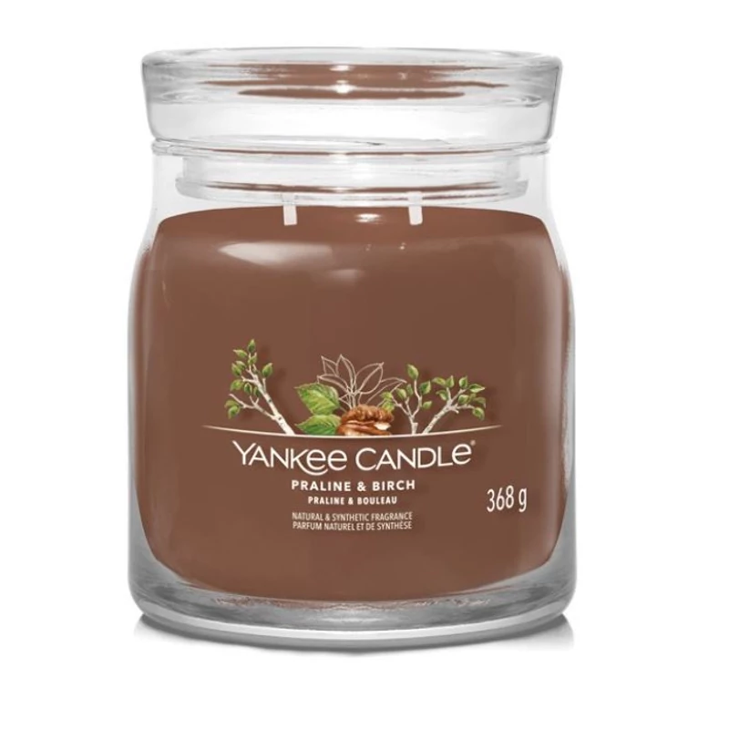 Yankee Candle® Praline & Birch közepes üveggyertya