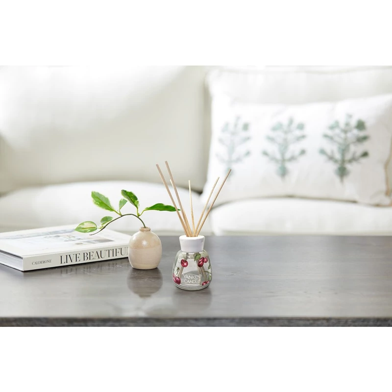 Yankee Candle® Black Cherry pálcás diffúzor utántöltő 200 ml
