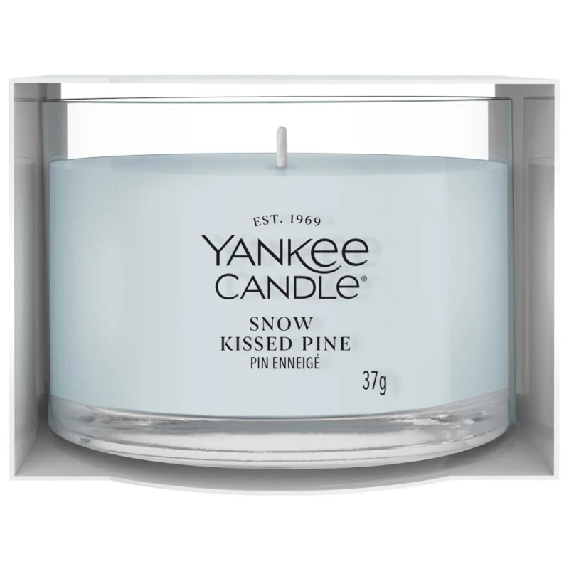Yankee Candle® Snow Kissed Pined kis üveggyertya 37g