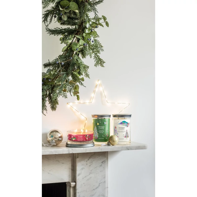 Yankee Candle® Shimmering Christmas Tree tumbler nagy üveggyertya 567g
