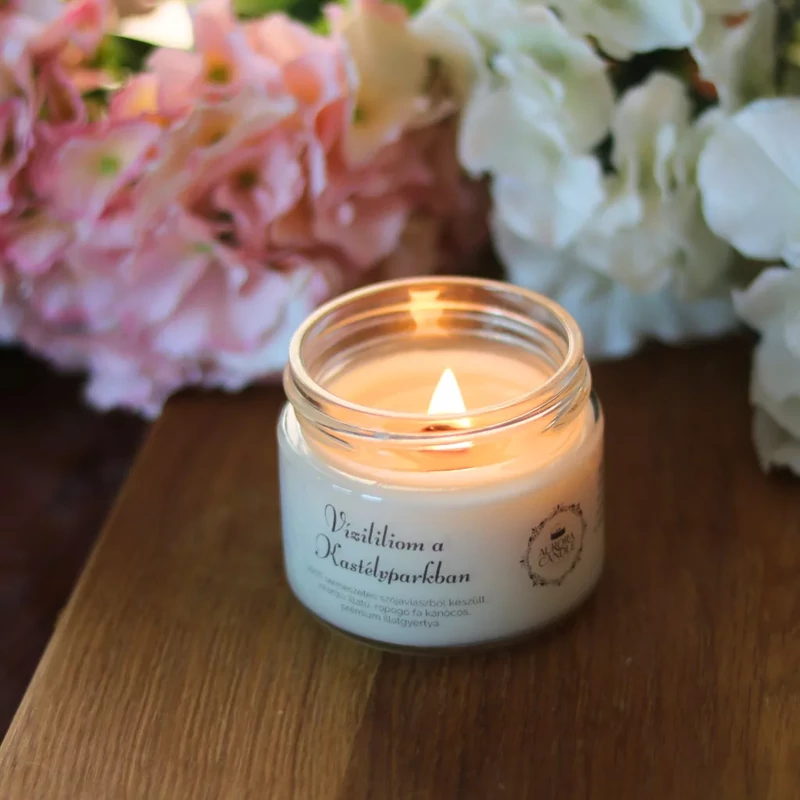 Aurora Candle Vízililiom a Kastélyparkban Vintage illatgyertya 140g