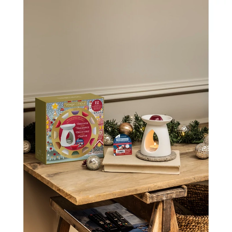 Yankee Candle® Karácsonyi viaszmelegítő ajándékszett 2024