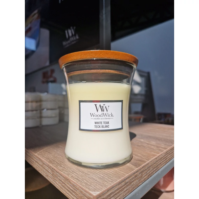 WoodWick® White Teak közepes üveggyertya esztétikai hibás termék